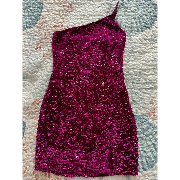 burgundy one-shoulder sequin dress, size S - Picture 4 of 6
